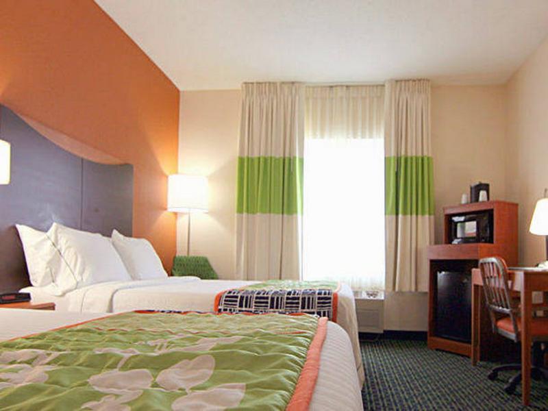 Fairfield Inn & Suites Kansas City Airport Eksteriør billede
