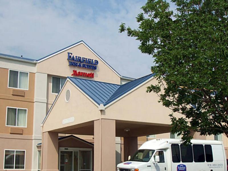 Fairfield Inn & Suites Kansas City Airport Eksteriør billede