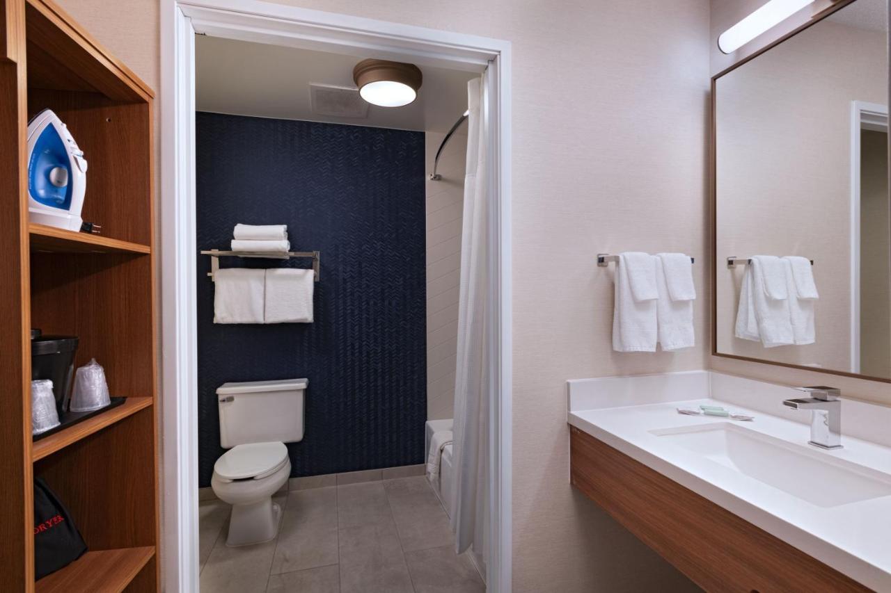 Fairfield Inn & Suites Kansas City Airport Eksteriør billede