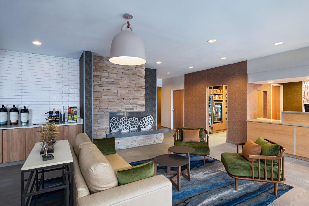 Fairfield Inn & Suites Kansas City Airport Eksteriør billede