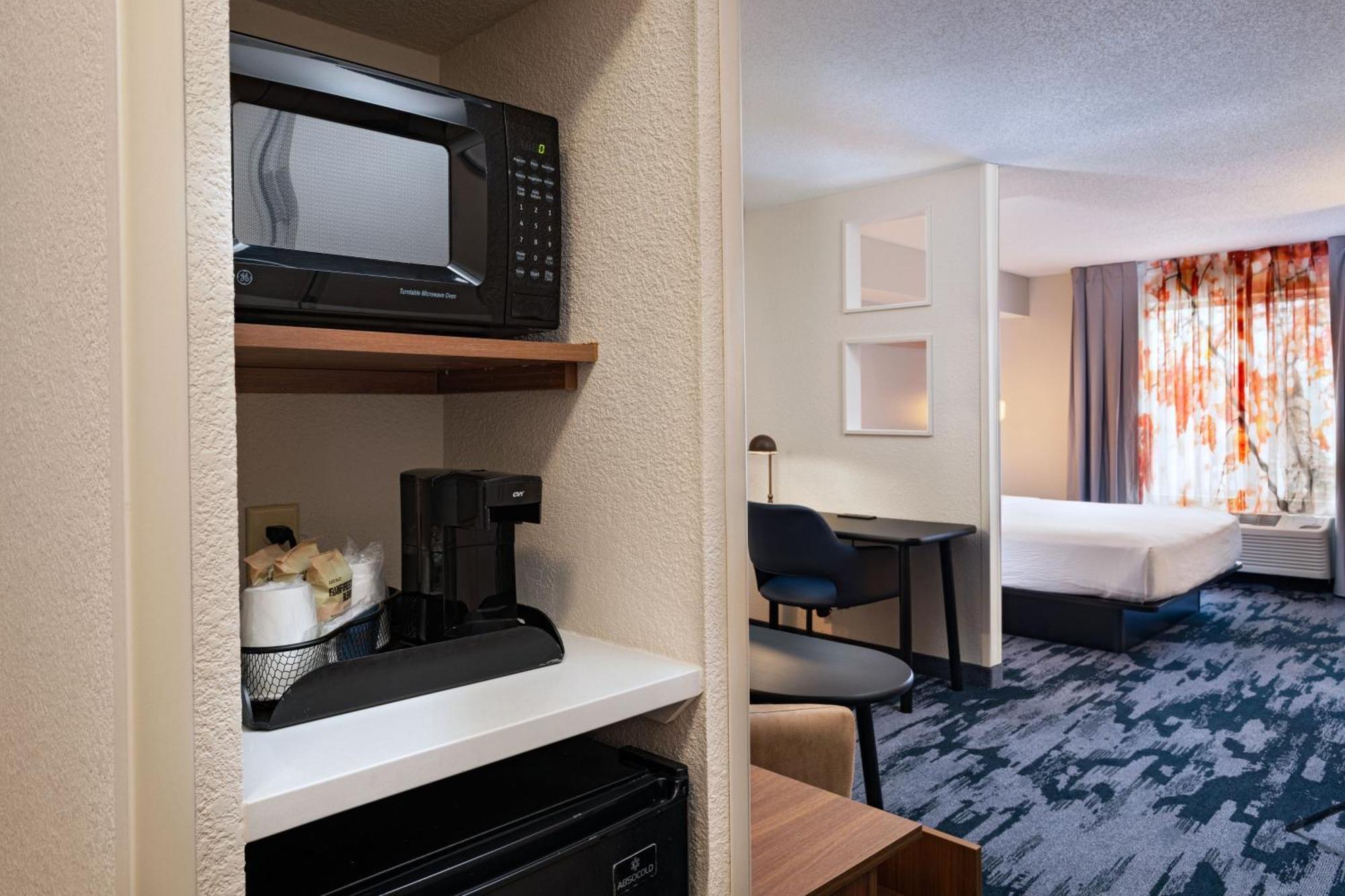 Fairfield Inn & Suites Kansas City Airport Eksteriør billede