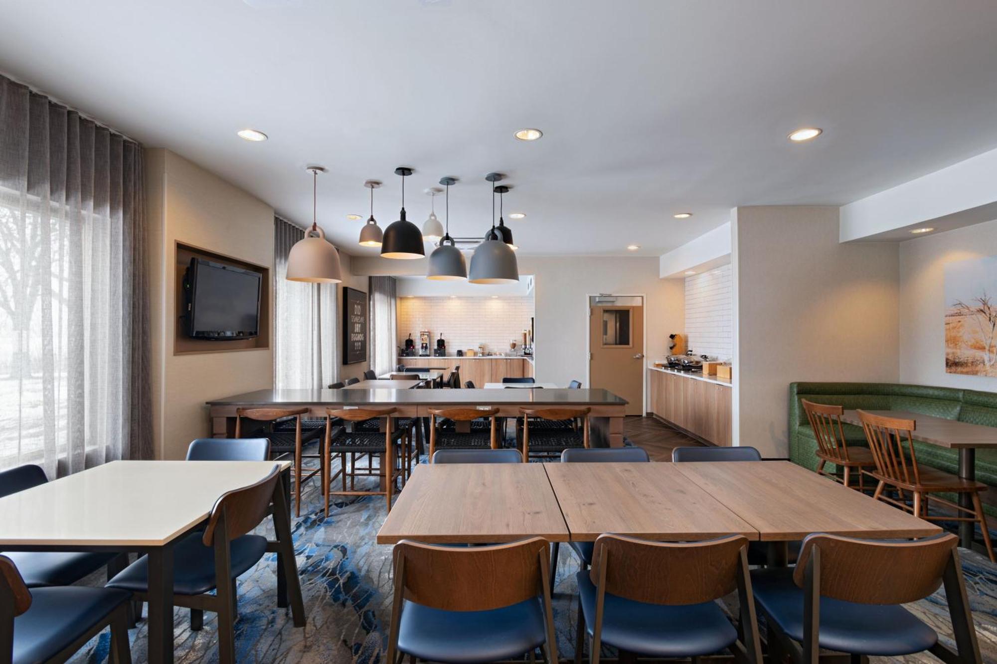 Fairfield Inn & Suites Kansas City Airport Eksteriør billede