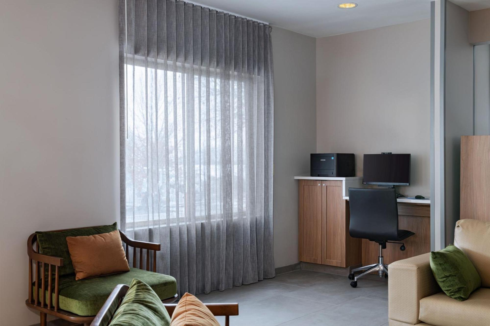 Fairfield Inn & Suites Kansas City Airport Eksteriør billede