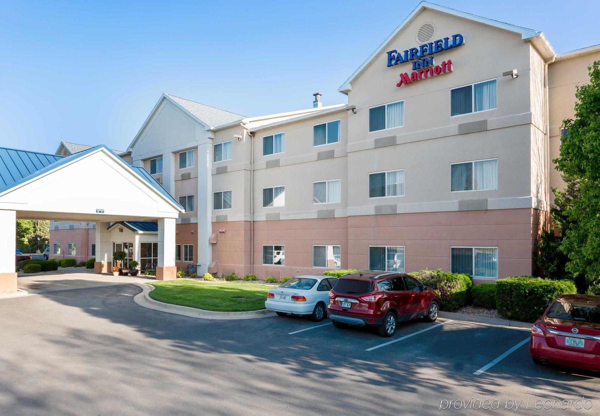 Fairfield Inn & Suites Kansas City Airport Eksteriør billede