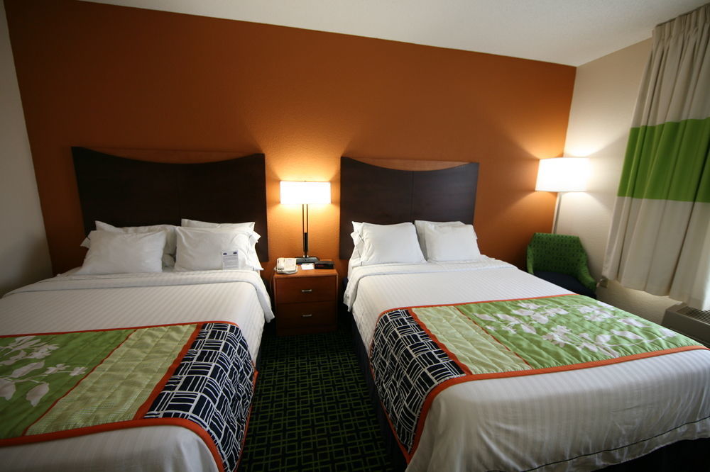 Fairfield Inn & Suites Kansas City Airport Eksteriør billede
